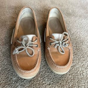 Sperry Tan Boat Shoes - Size 7